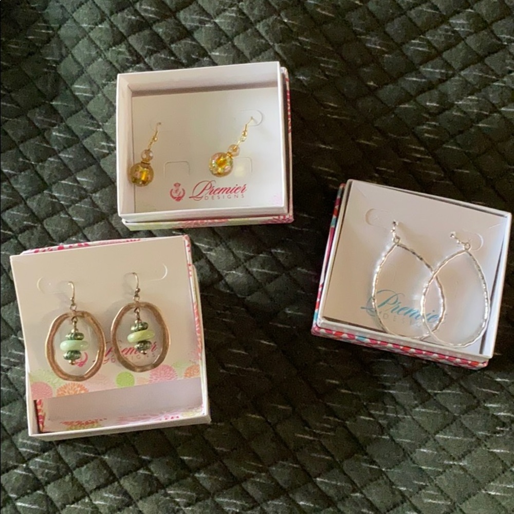 Earrings— lot of Premier earrings. (3)